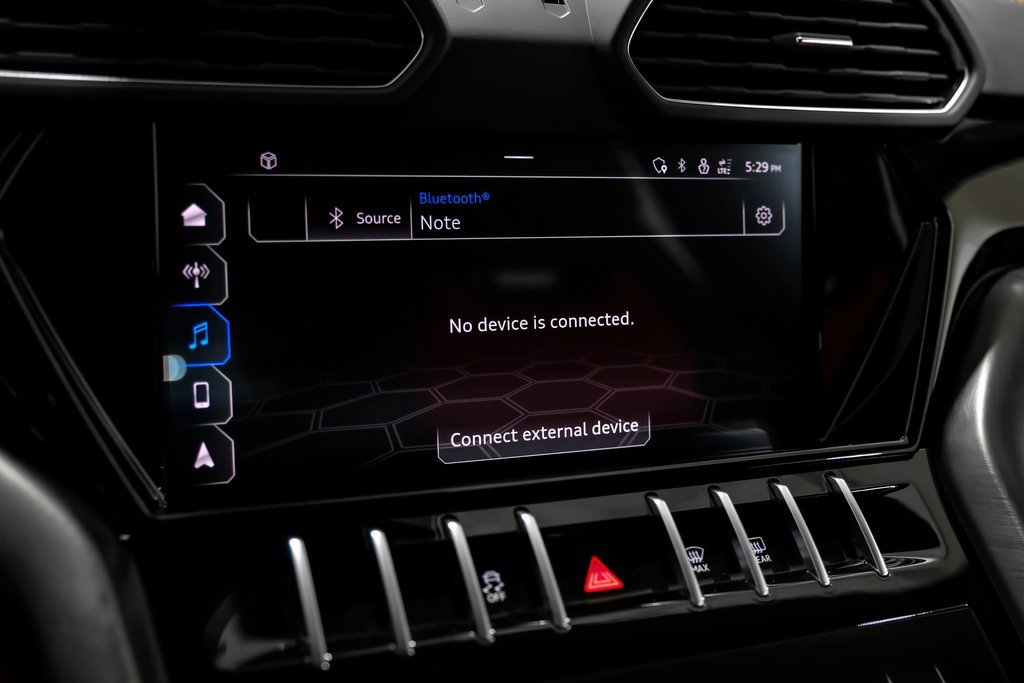 Used 2022 Lamborghini Urus image 27