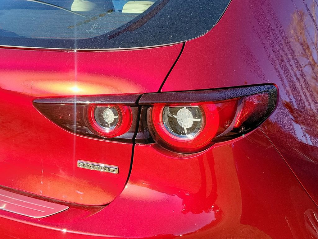 Used 2023 MAZDA MAZDA3 s image 18