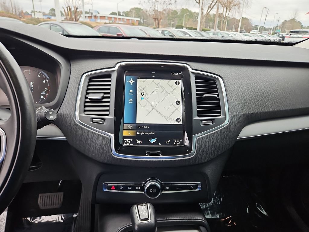 Used 2022 Volvo XC90 T5 Momentum image 16