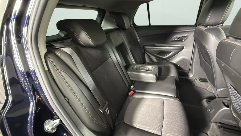 Certified 2021 Chevrolet Trax LT w/ Sport Edition image 28