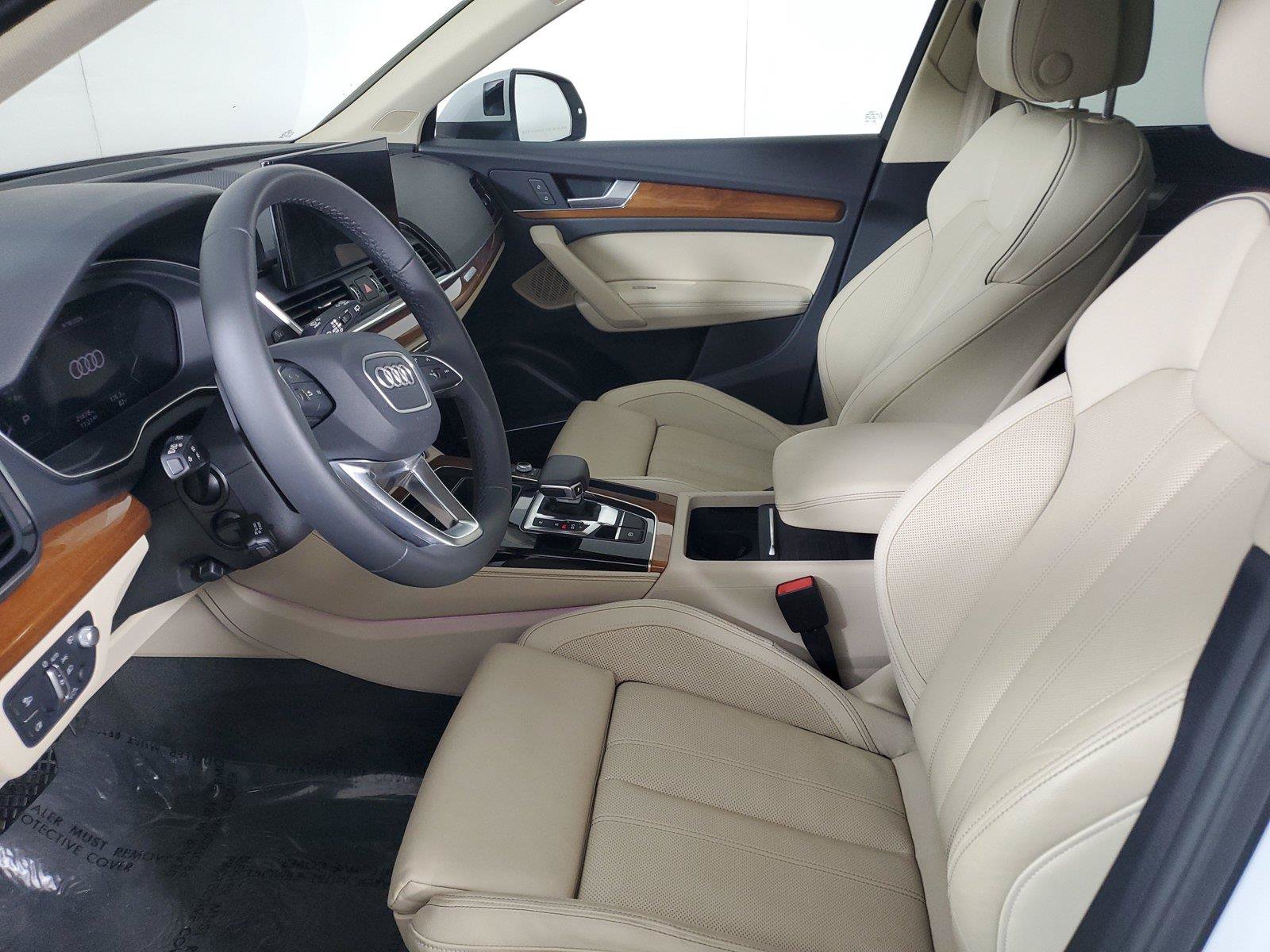 Used 2023 Audi Q5 e Prestige AWD/4WD image 25