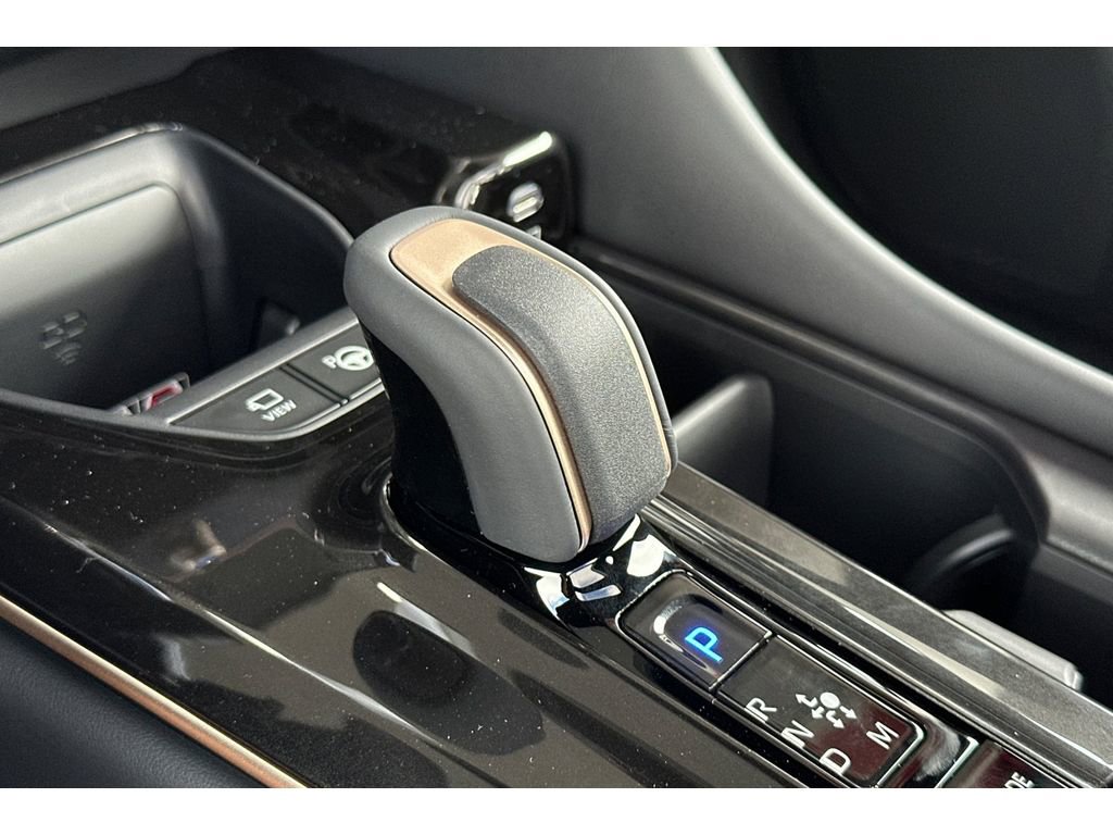 New 2026 Toyota Crown Platinum image 23