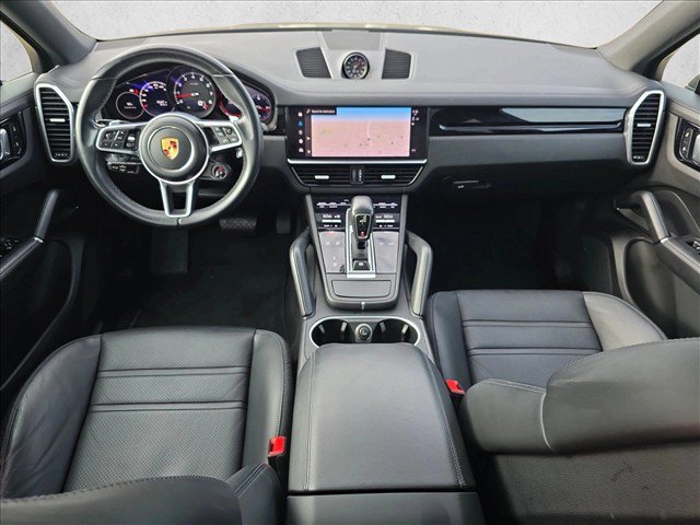 Used 2022 Porsche Cayenne Coupe AWD/4WD image 19
