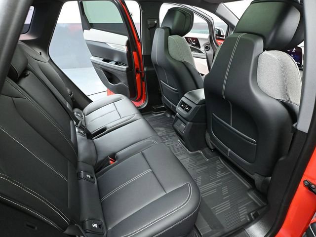 Used 2026 Cadillac Optiq Sport 1 w/ LPO, Floor Liner Package AWD/4WD image 45