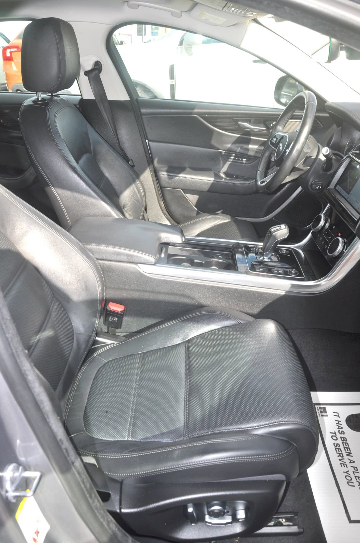 Used 2020 Jaguar XE S RWD image 25