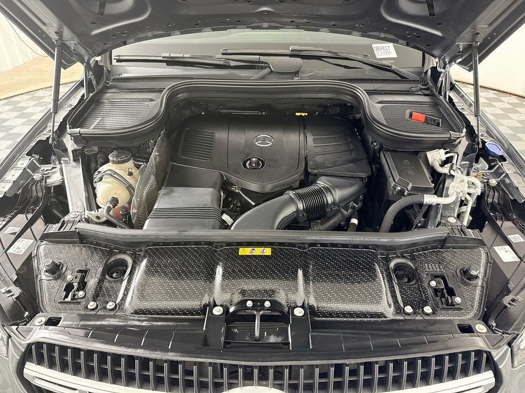 Used 2025 Mercedes-Benz GLE 450e 4MATIC w/ Winter Package image 30