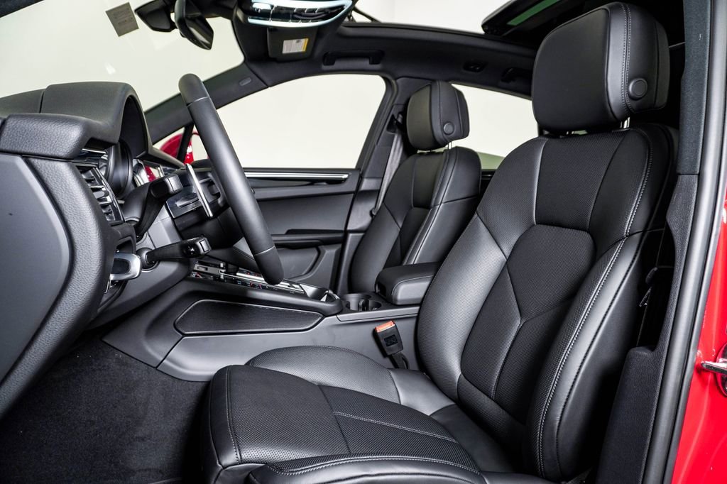 New 2026 Porsche Macan S AWD/4WD image 5