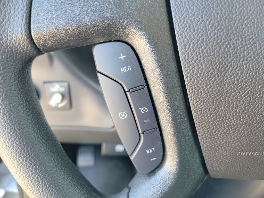 New 2026 Chevrolet Express 2500 w/ Driver Convenience Package RWD image 8