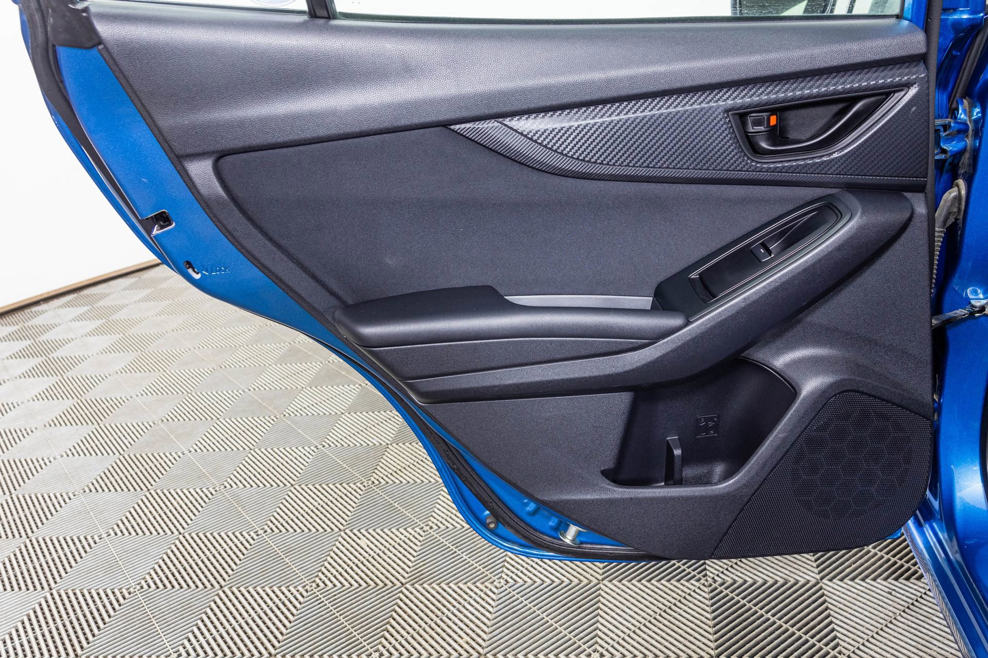 Used 2018 Subaru Impreza 2.0i Premium image 38