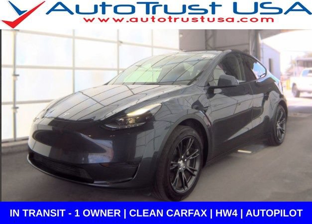 Used 2025 Tesla Model Y Long Range RWD image 1