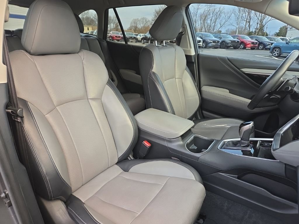 Used 2020 Subaru Outback Limited image 23