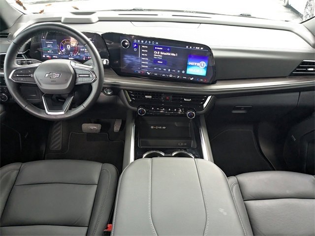 Used 2025 Chevrolet Suburban Z71 w/ Comfort Package image 17