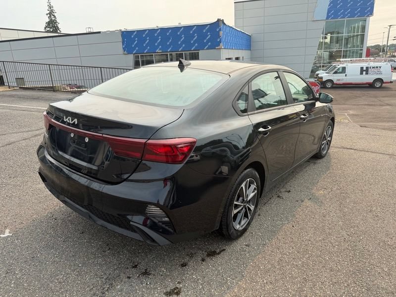 Certified 2024 Kia Forte LXS w/ LXS Technology Package FWD image 8