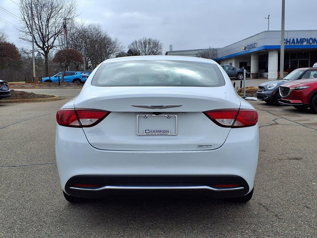 Used 2015 Chrysler 200 Limited image 5