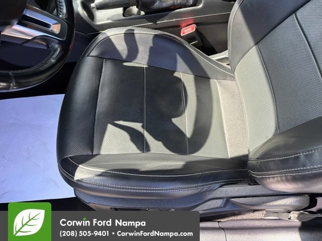 Used 2019 Ford Mustang Premium RWD image 25