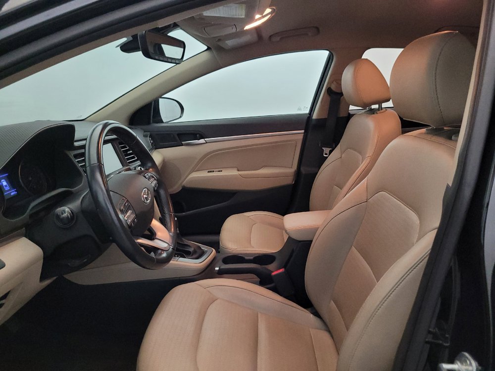 Used 2020 Hyundai Elantra Limited FWD image 17