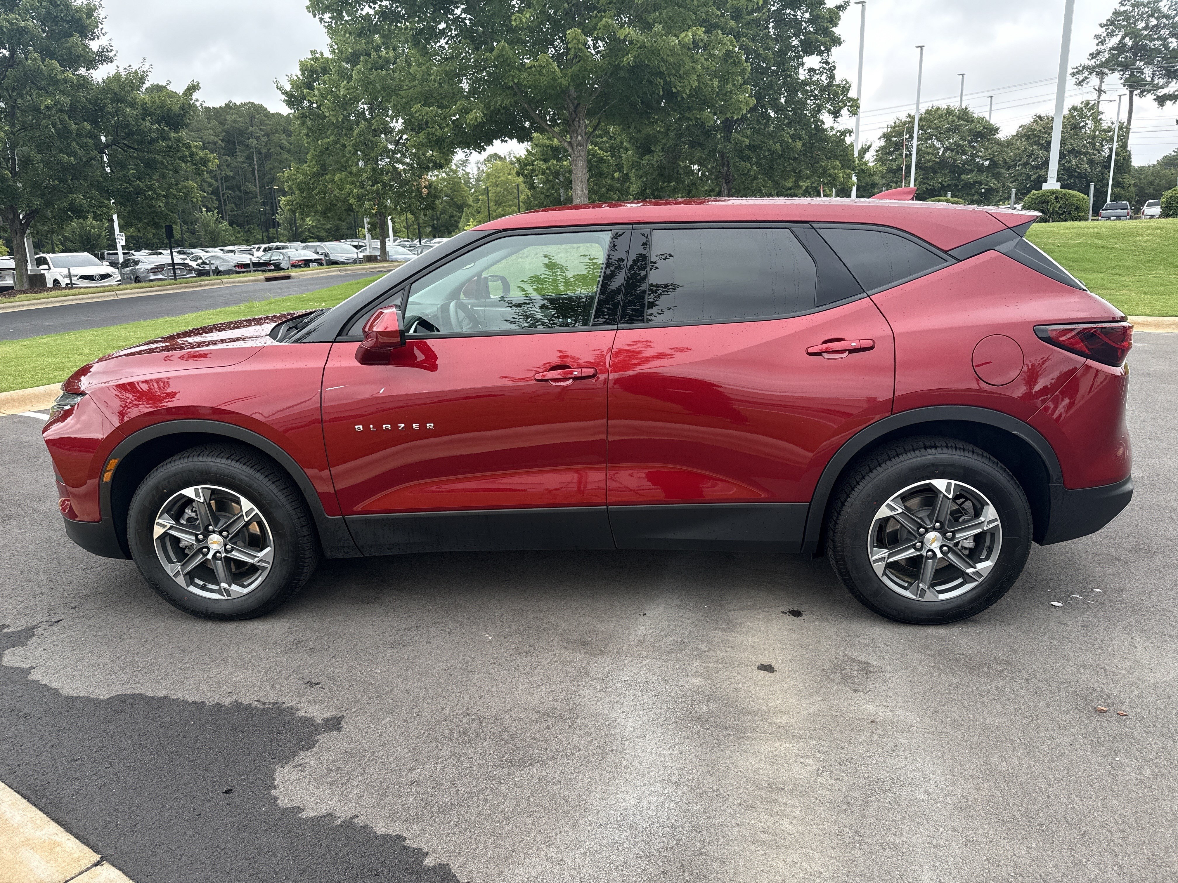 Used 2025 Chevrolet Blazer LT AWD/4WD image 7
