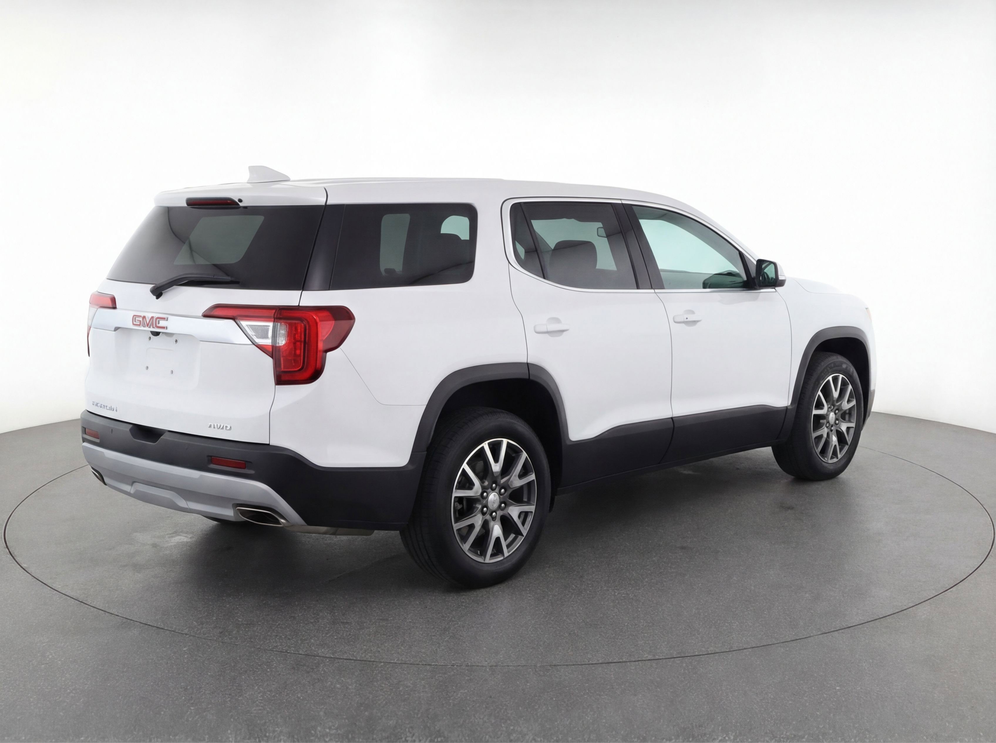 Used 2023 GMC Acadia SLT image 9