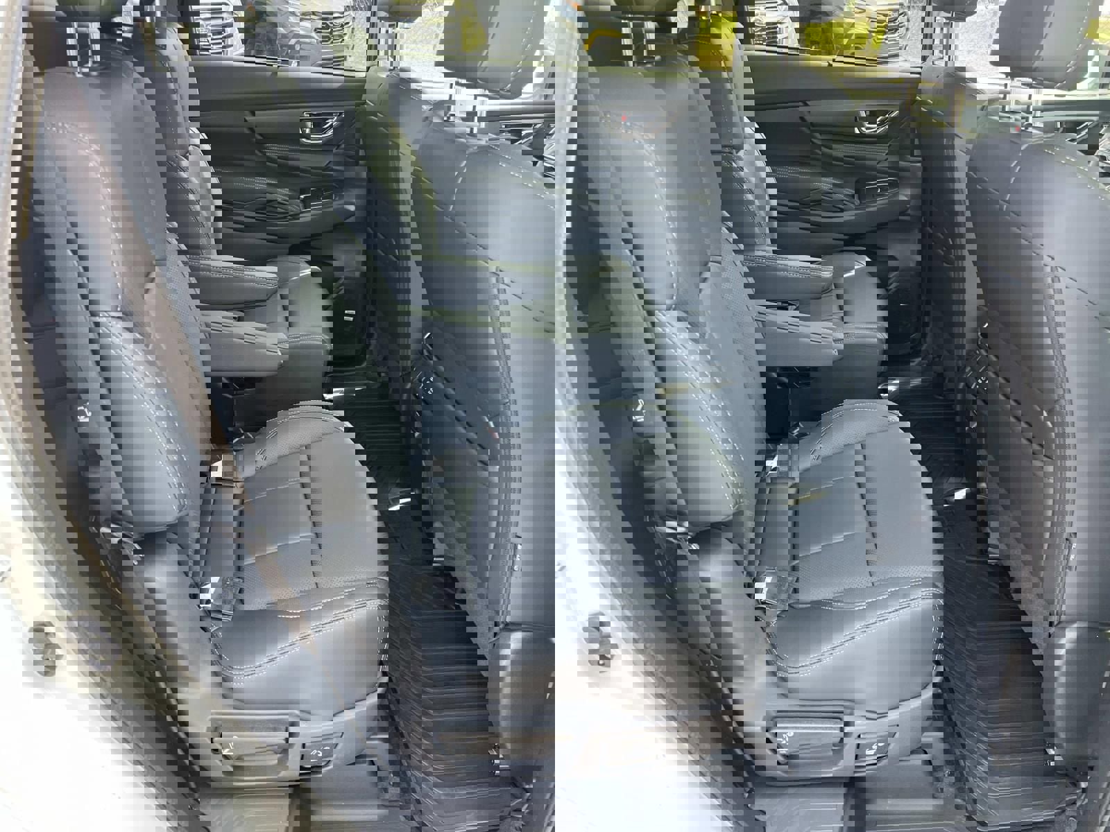 Certified 2025 Subaru Ascent Limited w/ Popular Package #2 image 15