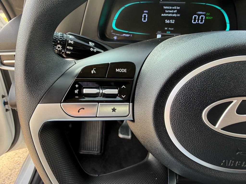 Used 2026 Hyundai Elantra Blue image 38