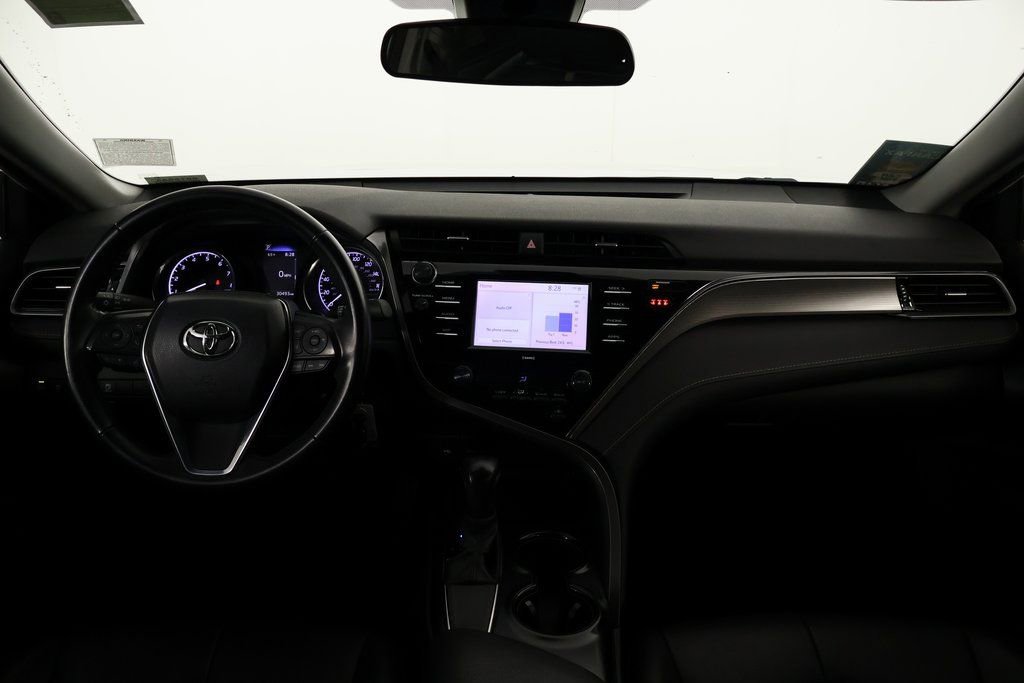 Used 2020 Toyota Camry SE image 8