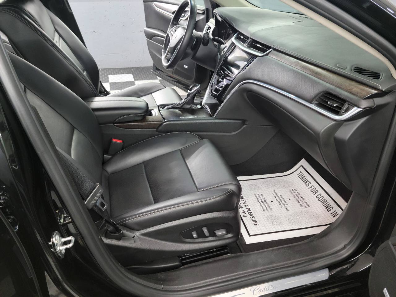 Used 2018 Cadillac XTS Luxury FWD image 12