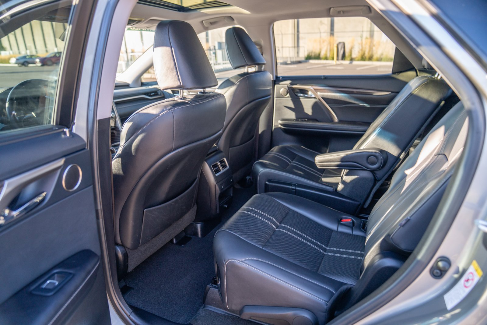 Used 2019 Lexus RX 350L Luxury w/ Accessory Package AWD/4WD image 21