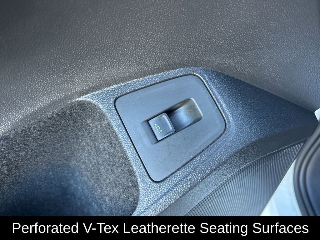 Used 2024 Volkswagen Tiguan SE image 20