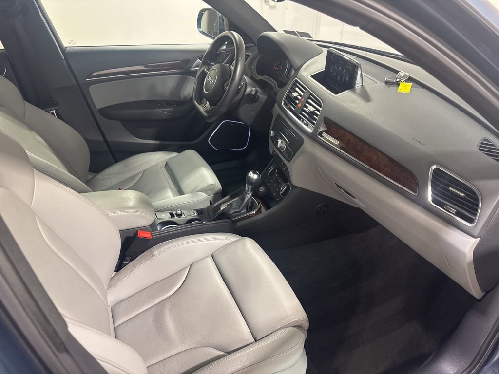 Used 2018 Audi Q3 2.0T Premium Plus w/ Premium Plus Package image 27