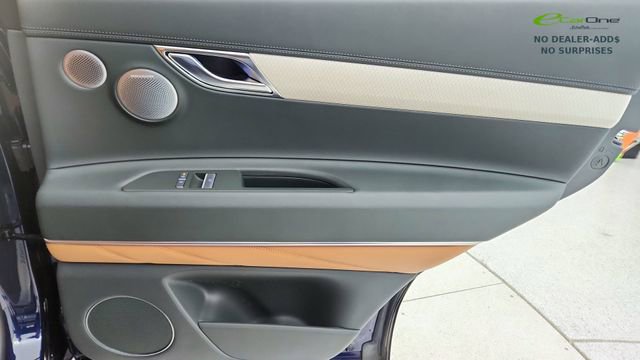 Used 2025 Genesis GV80 3.5T Prestige image 28