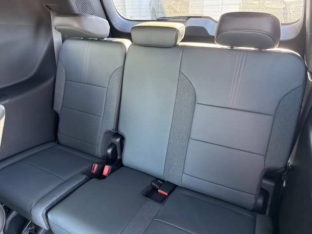 New 2026 GMC Acadia AT4 w/ Luxury Package image 7