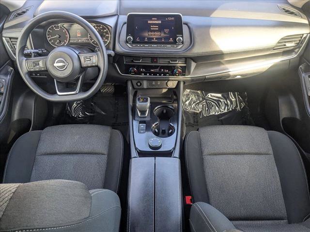 Used 2024 Nissan Rogue SV image 17