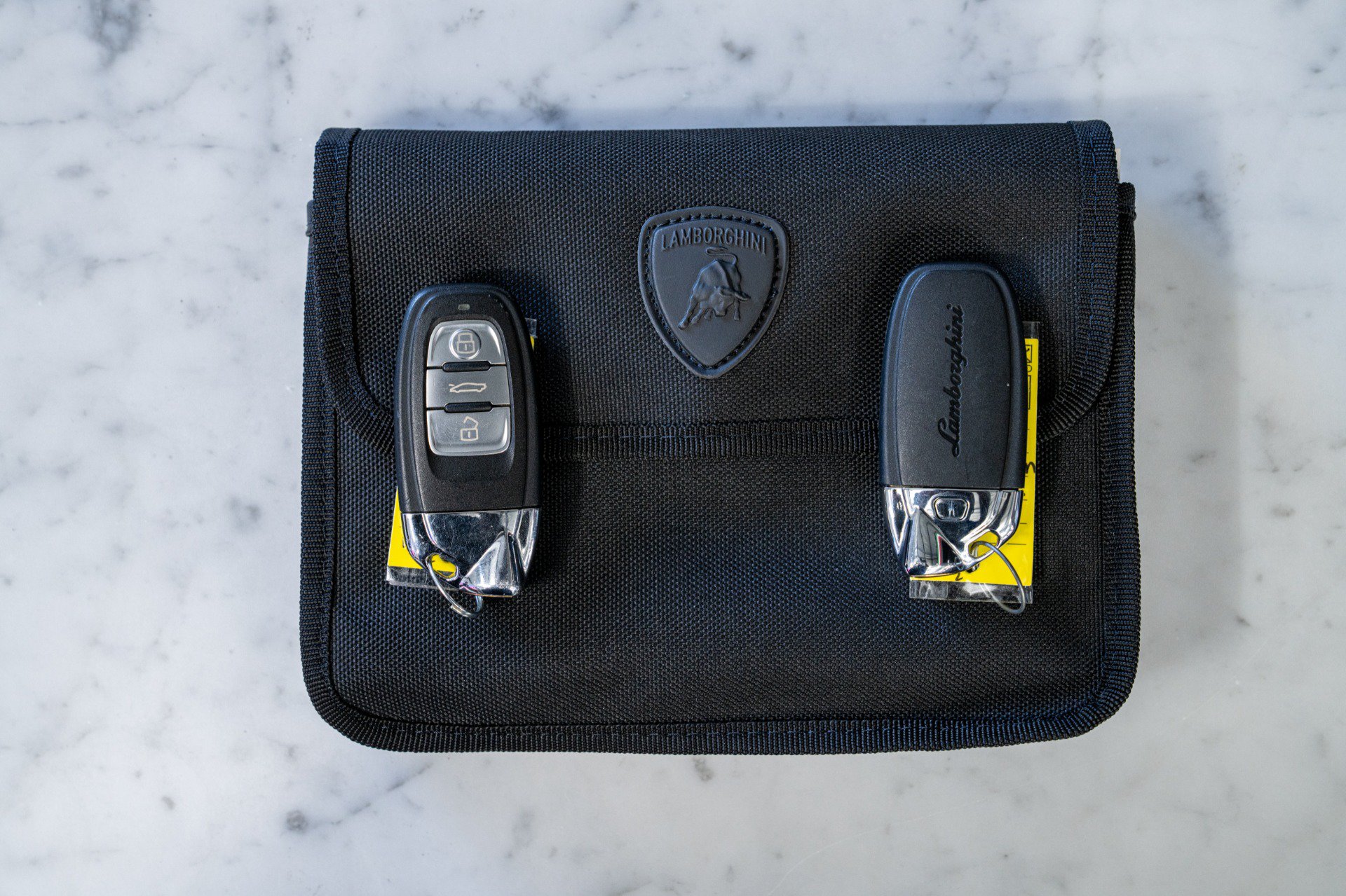 Used 2021 Lamborghini Huracan EVO RWD image 21