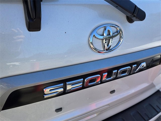 Used 2021 Toyota Sequoia Limited image 15
