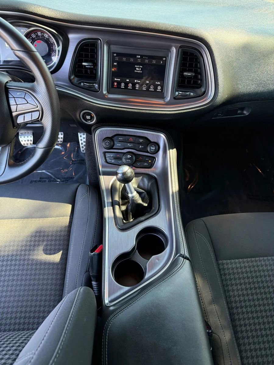 Used 2018 Dodge Challenger R/T w/ Driver Convenience Group image 16