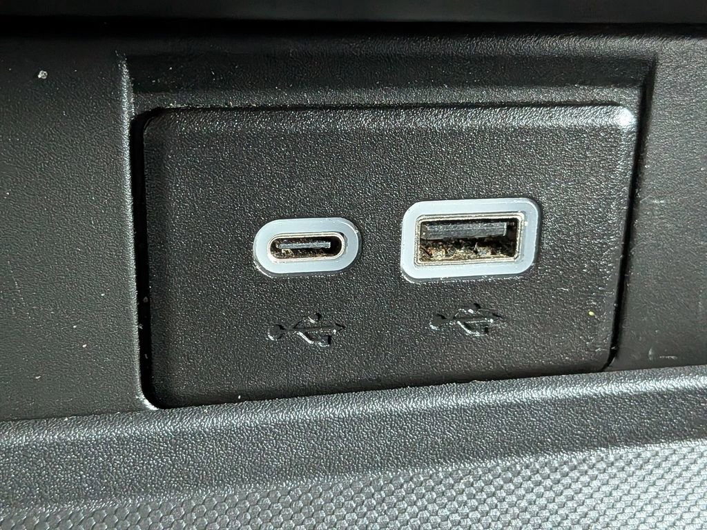 Used 2024 Chevrolet Tahoe LT image 24