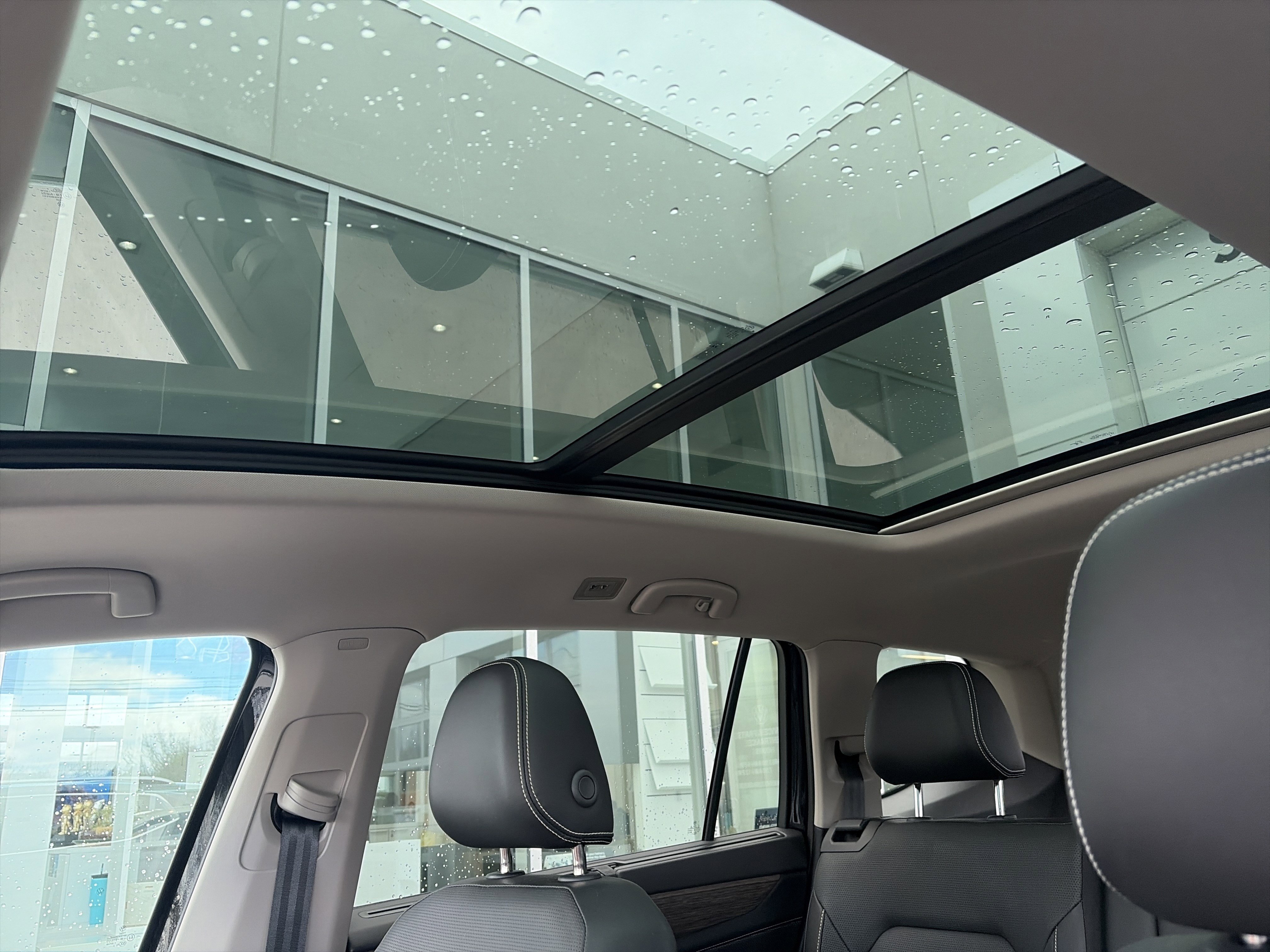 Used 2024 Volkswagen Atlas SEL image 23