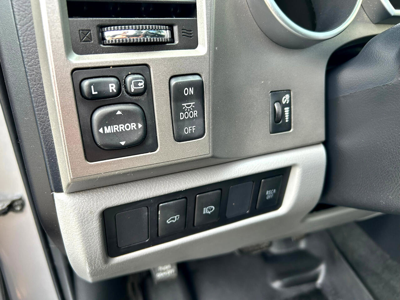 Used 2014 Toyota Sequoia Limited image 10