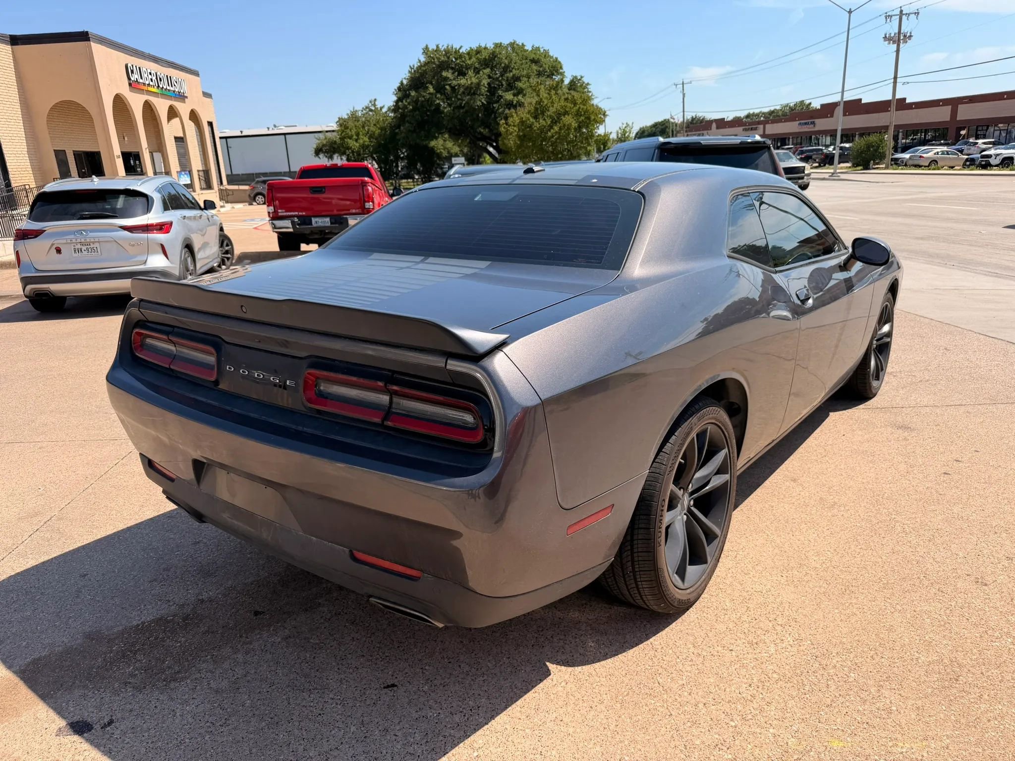 Used 2017 Dodge Challenger SXT w/ Blacktop Package RWD image 5