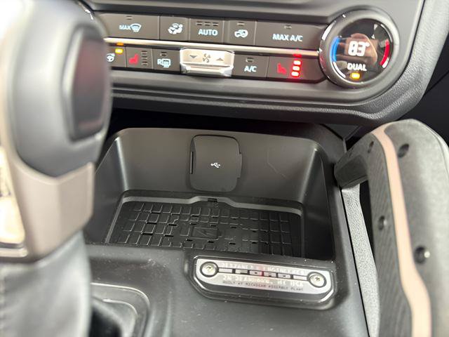 New 2024 Ford Bronco Outer Banks w/ Sasquatch Package AWD/4WD image 32