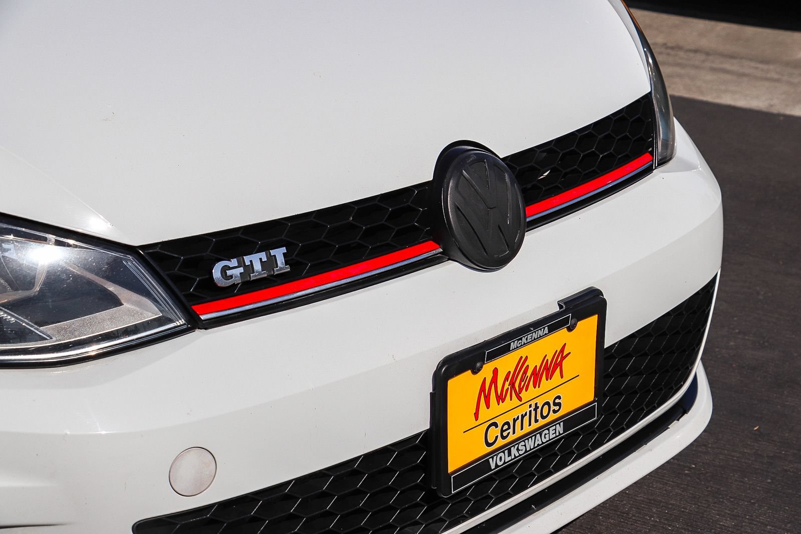 Used 2016 Volkswagen GTI S FWD image 5