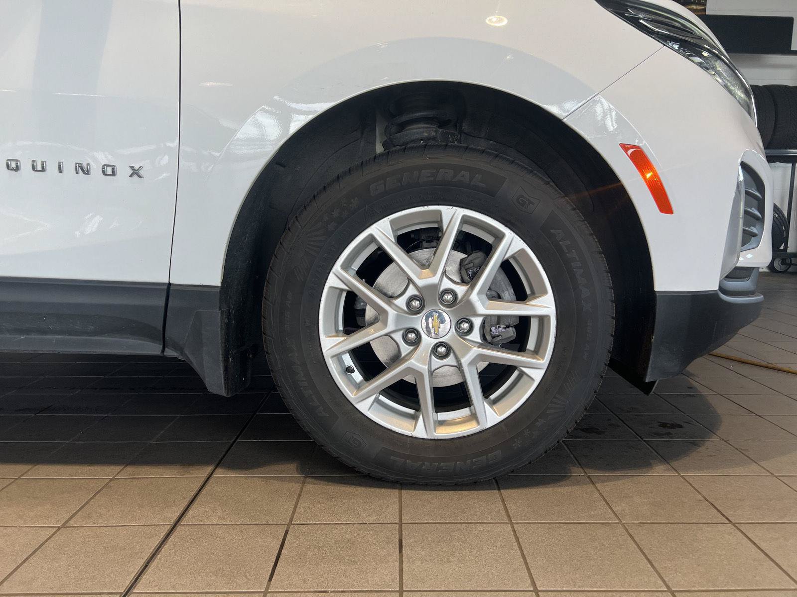 Used 2023 Chevrolet Equinox LT w/ LPO, Floor Liner Package AWD/4WD image 33