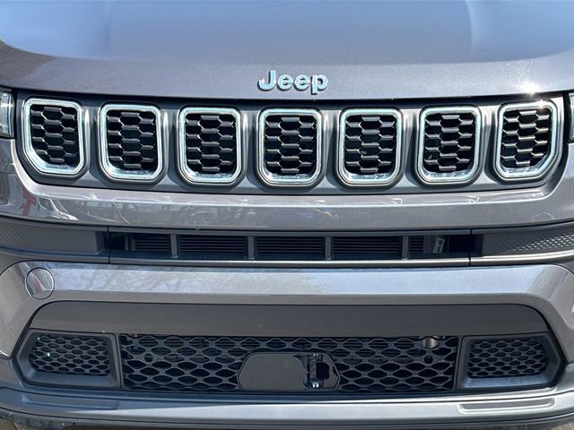 Used 2024 Jeep Compass Sport image 9