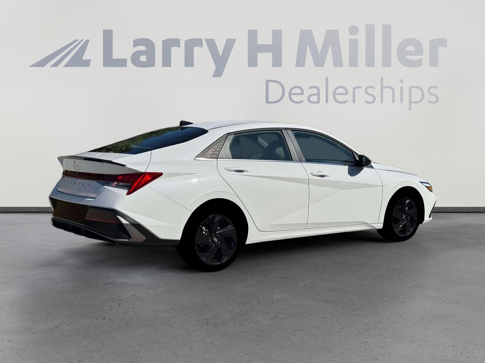 New 2026 Hyundai Elantra SEL Sport FWD image 8