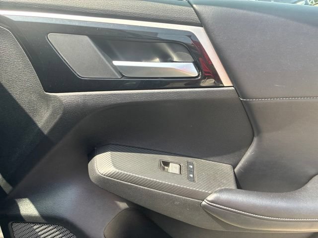 Used 2024 Mitsubishi Outlander SE FWD image 14
