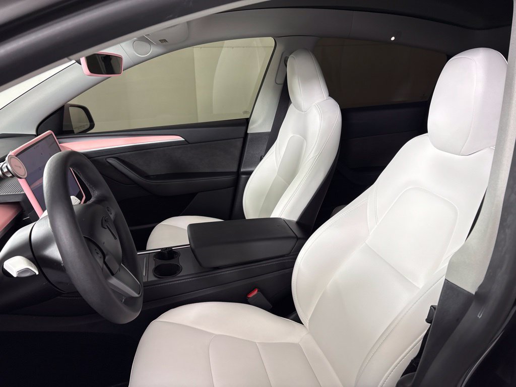 Used 2024 Tesla Model Y Performance AWD/4WD image 27