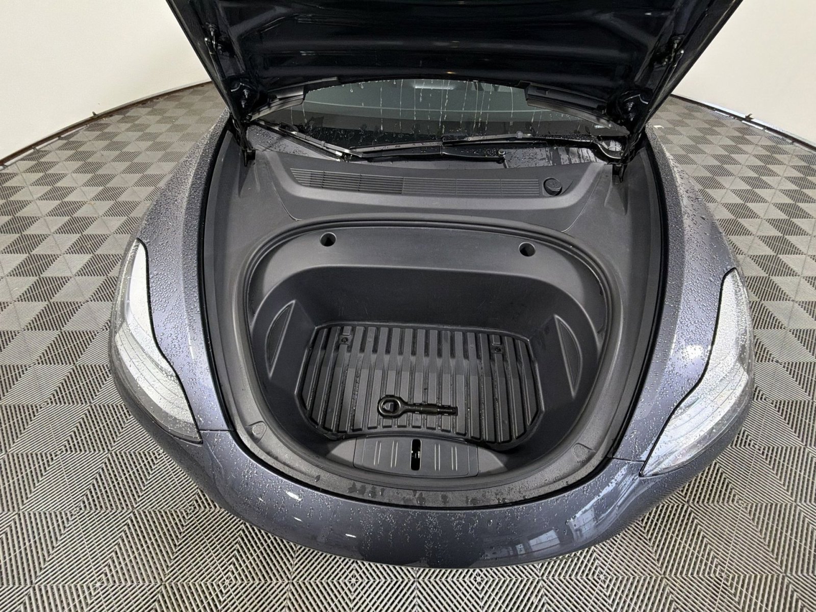 Used 2023 Tesla Model 3 Performance image 28