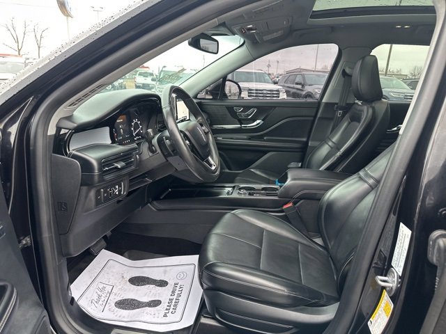 Used 2021 Lincoln Corsair AWD w/ Premium Package image 30