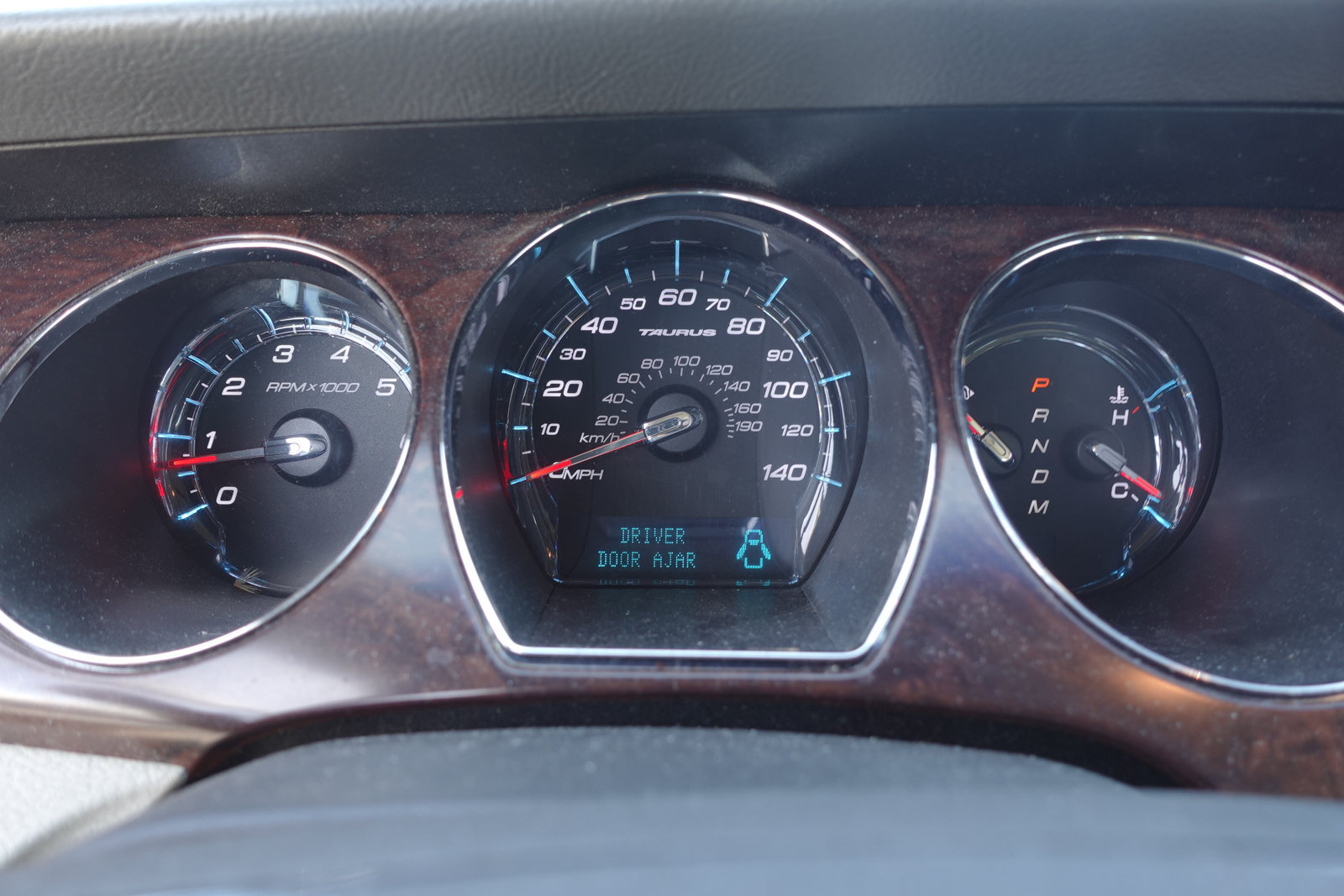 Used 2012 Ford Taurus SEL FWD image 18