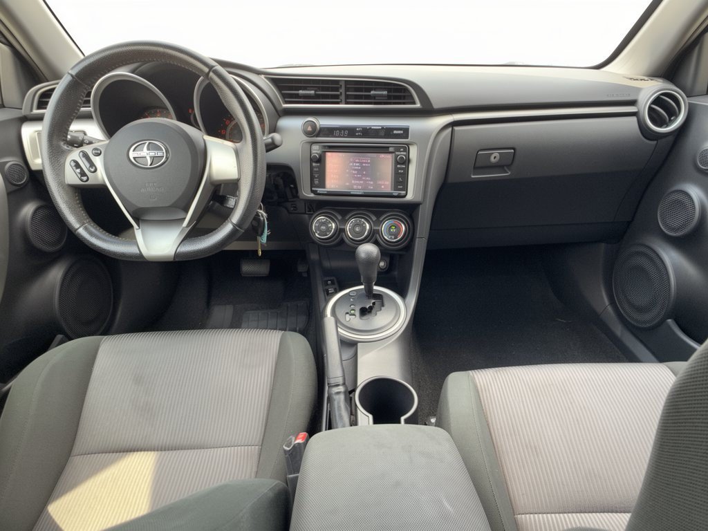 Used 2014 Scion tC FWD image 4